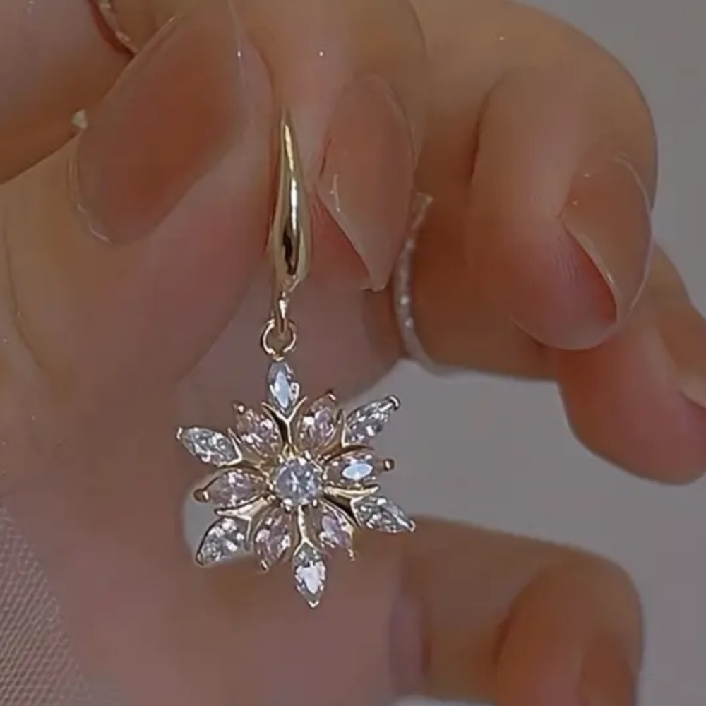 SNOWFLAKE Zircon Delicate Dangling Gold Plated Earrings NWT